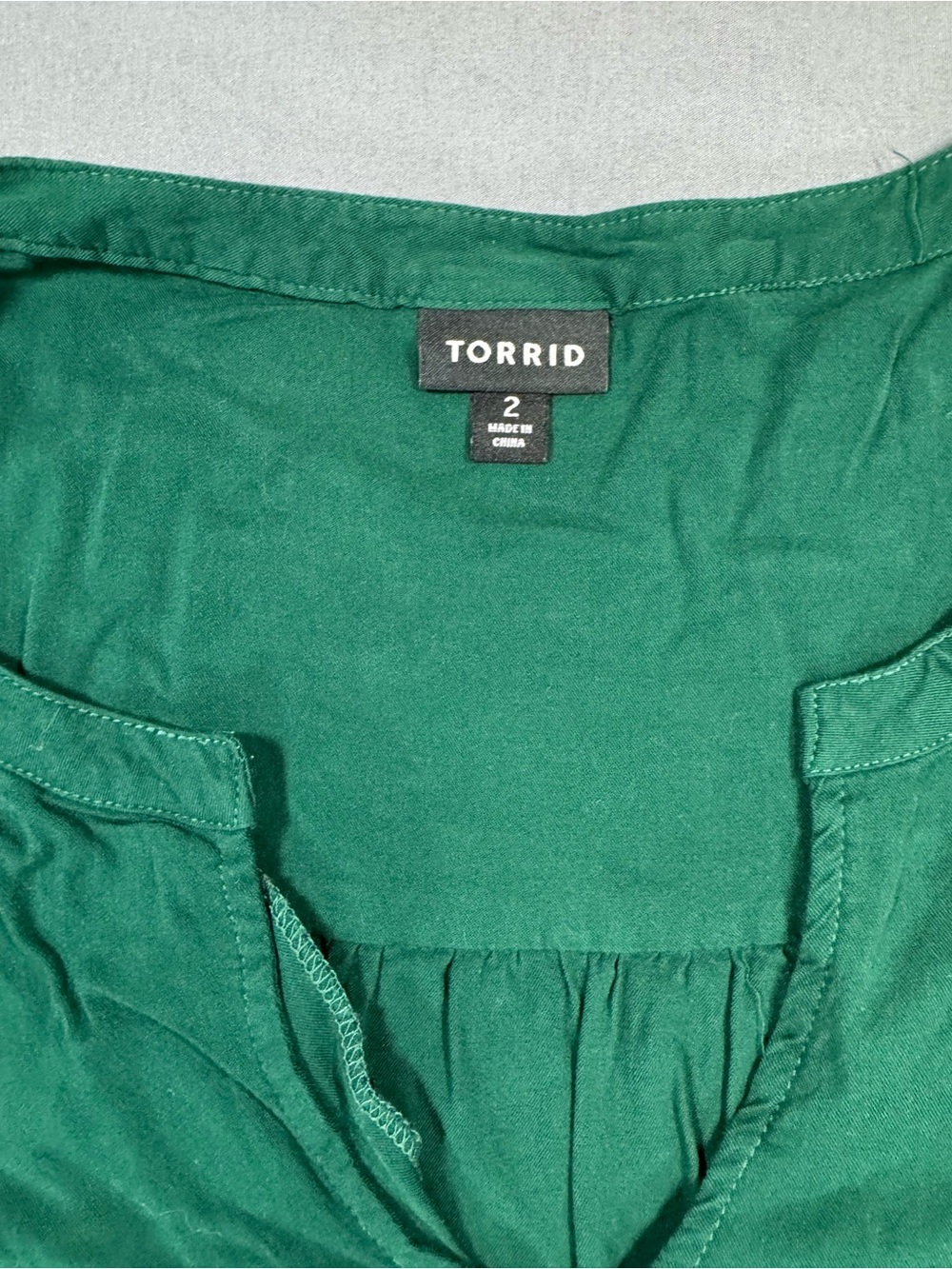 torrid Emerald Green Zip-Front Drawstring Midi Shirt Dress - Picture 3 of 7